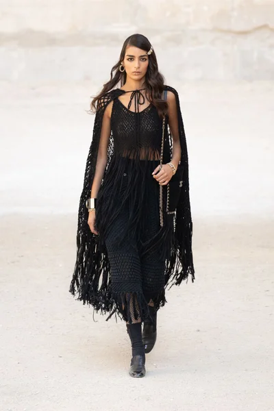 Look 28